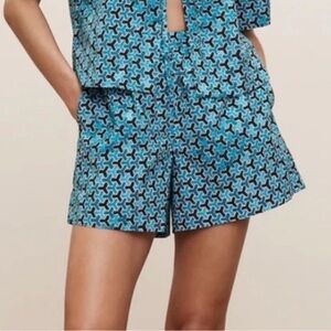 Banana Republic White Lotus Women's Shorts